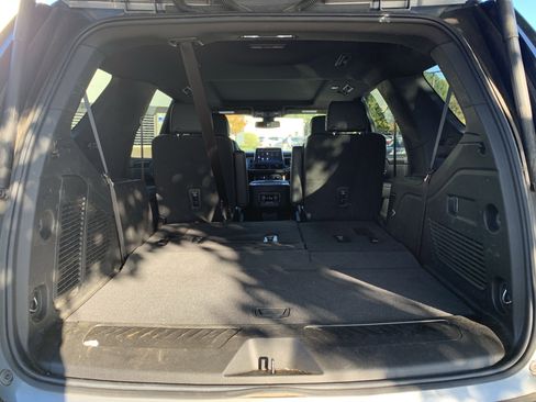 Used 2022 Chevrolet Tahoe LT image 34