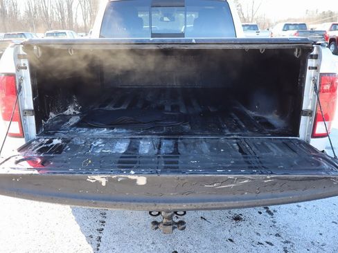 Used 2016 RAM 1500 Classic SLT w/ Protection Group image 30