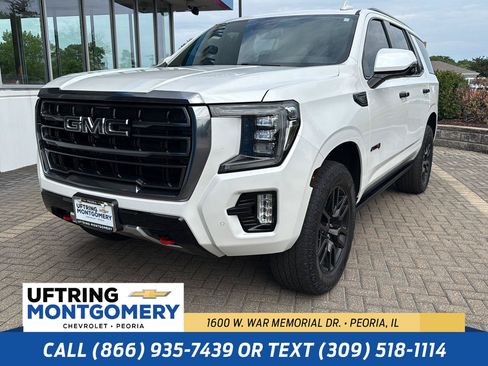 Used 2024 GMC Yukon AT4 w/ Technology Package AWD/4WD image 1