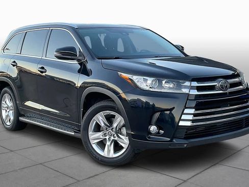 Used 2018 Toyota Highlander Limited image 4