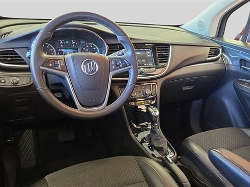 Used 2022 Buick Encore Preferred w/ Safety Package image 20