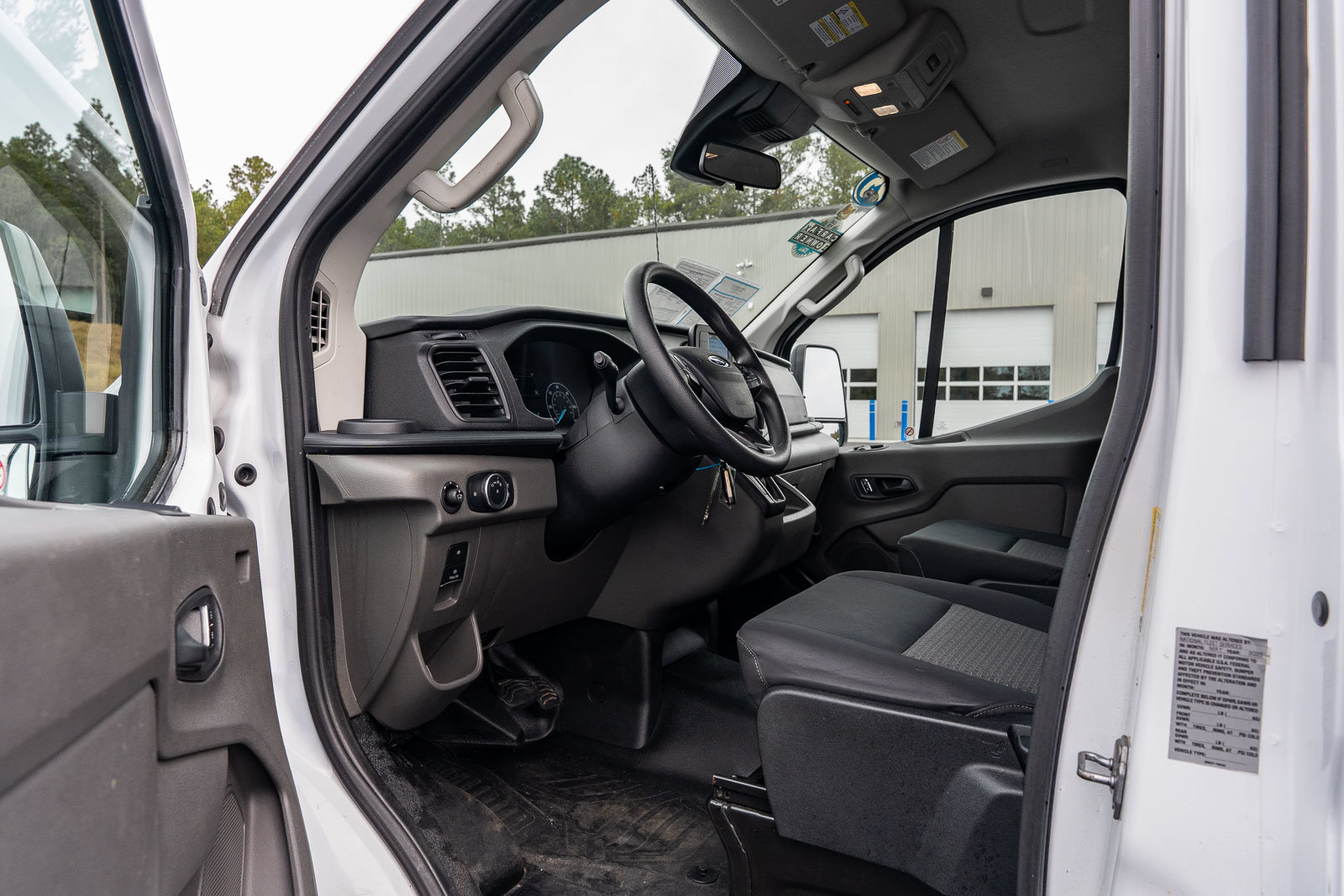Used 2025 Ford Transit 250 Low Roof w/ Exterior Upgrade Package RWD image 20