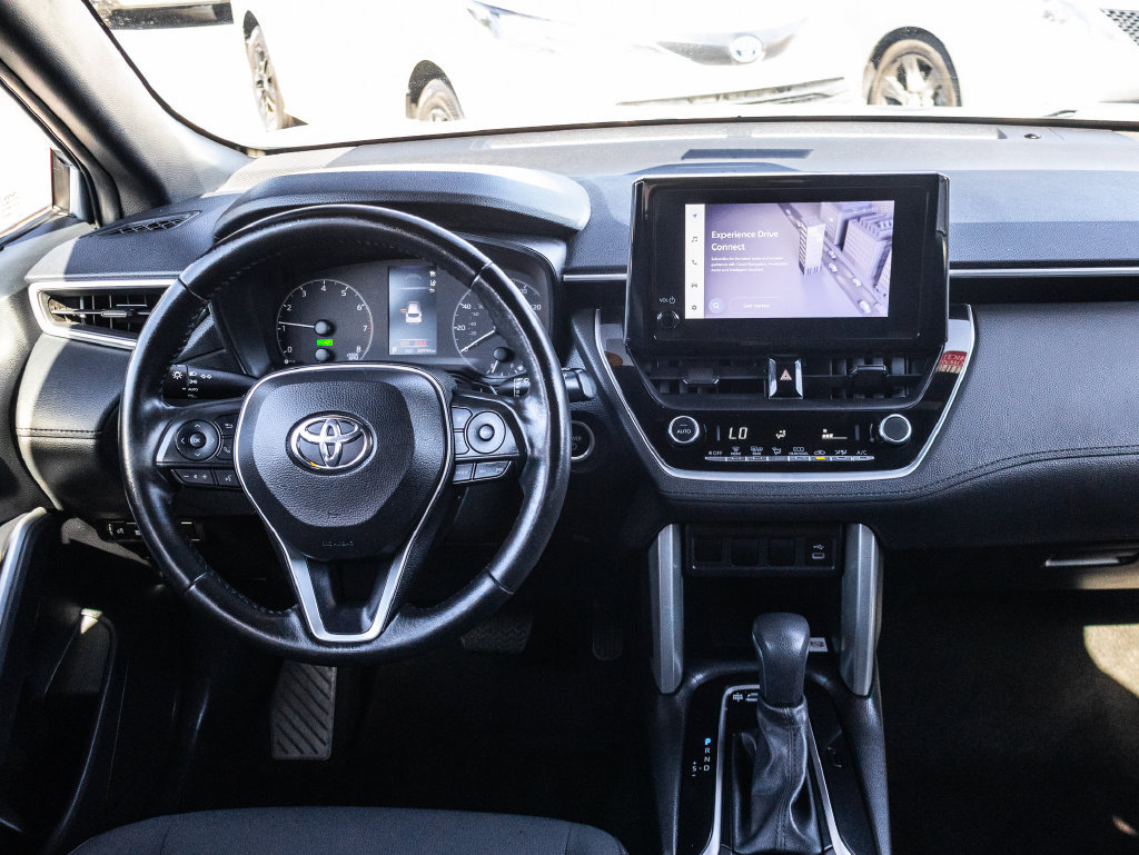 Used 2023 Toyota Corolla Cross AWD Hybrid image 20