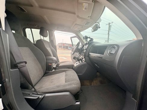 Used 2016 Jeep Patriot Sport w/ Power Value Group FWD image 27