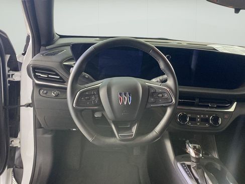 Used 2024 Buick Envista Preferred w/ Convenience I Package FWD image 41