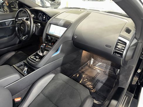 Used 2024 Jaguar F-TYPE R-Dynamic image 11
