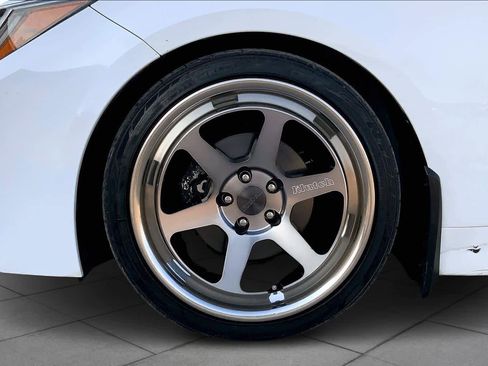 Used 2020 Toyota Corolla SE image 11