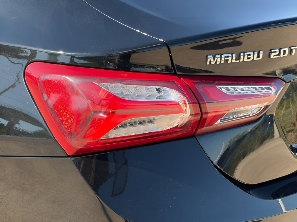 Used 2019 Chevrolet Malibu Premier w/ Sun and Wheel Package FWD image 33