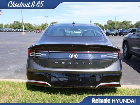 Used 2025 Hyundai Sonata SEL FWD image 20