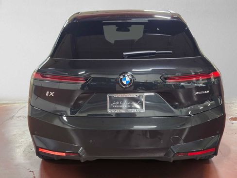 Used 2026 BMW iX xDrive60 w/ Executive Package AWD/4WD image 4
