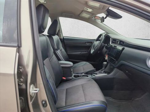 Used 2017 Toyota Corolla SE FWD image 20
