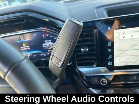 Used 2025 Chevrolet Silverado 2500 LT w/ Convenience Package image 14