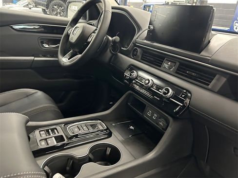 New 2025 Honda Pilot EX-L image 17