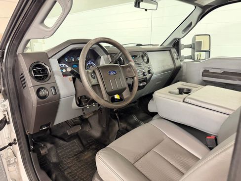 Used 2016 Ford F250 XL AWD/4WD image 11