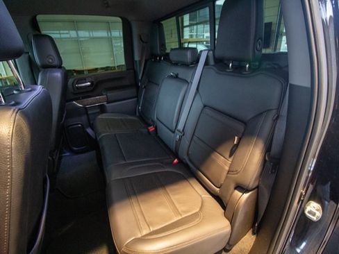 Used 2022 GMC Sierra 2500 Denali image 17