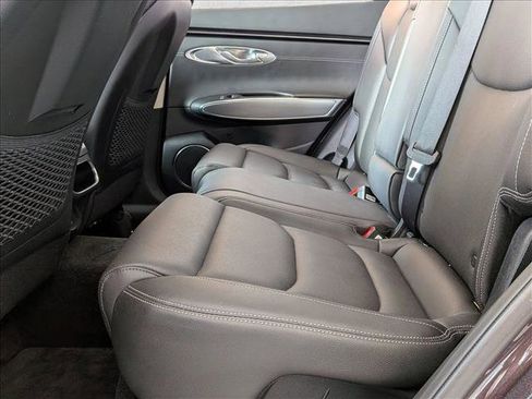 Used 2023 Genesis GV70 2.5T w/ Select Package image 18