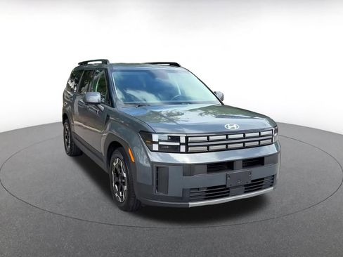 Used 2025 Hyundai Santa Fe SEL image 2