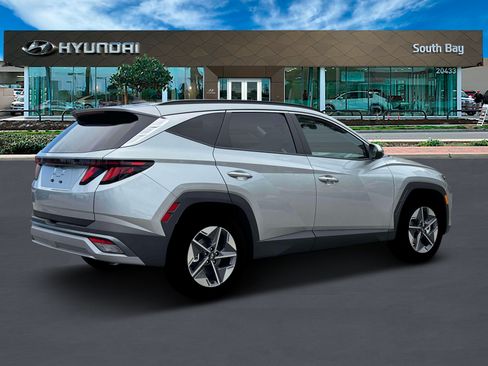 New 2026 Hyundai Tucson SEL FWD image 8