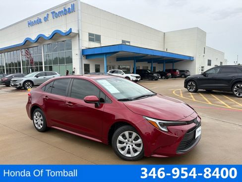 Used 2023 Toyota Corolla LE FWD image 1