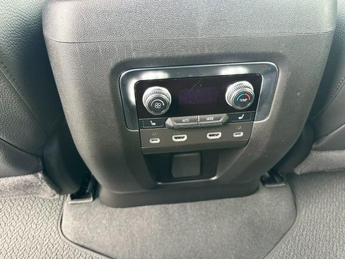 Used 2024 GMC Yukon Denali w/ Advanced Technology Package AWD/4WD image 14