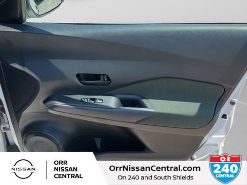 Used 2018 Nissan Kicks S FWD image 10