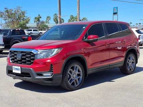 Used 2023 Honda Passport EX-L image 4