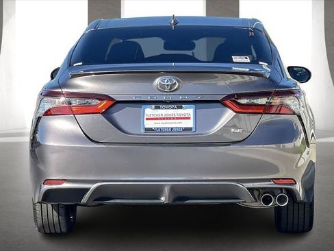 Certified 2022 Toyota Camry SE w/ Convenience Package FWD image 4