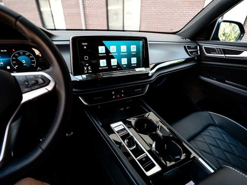 New 2025 Volkswagen Atlas Cross Sport SEL Premium R-Line image 6