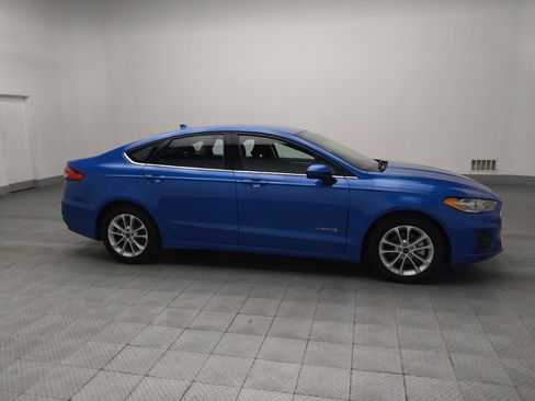 Used 2019 Ford Fusion SE image 11