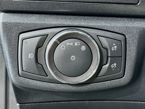 Used 2020 Ford Fusion Energi Titanium FWD image 16