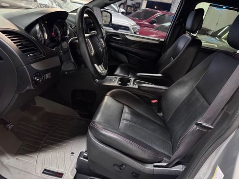 Used 2019 Dodge Grand Caravan GT image 13