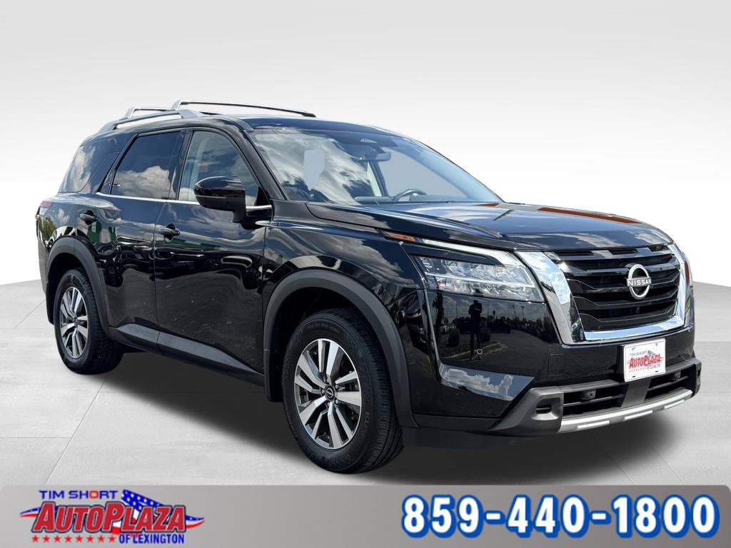 Used 2024 Nissan Pathfinder SL AWD/4WD image 7