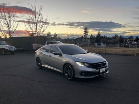 Used 2020 Honda Civic Sport image 9