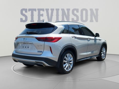Used 2019 INFINITI QX50 Essential w/ Premium Heat Package AWD/4WD image 5