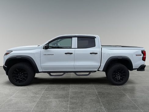 Used 2024 Chevrolet Colorado Trail Boss w/ Safety Package AWD/4WD image 2