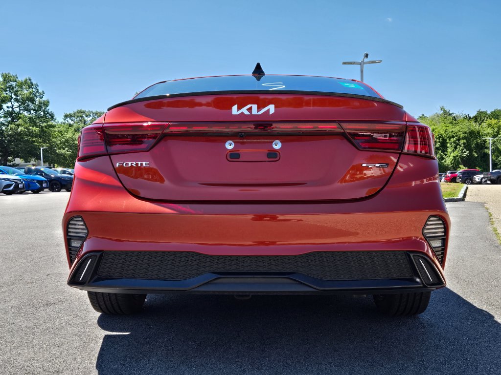 Used 2023 Kia Forte GT-Line w/ GT-Line Premium Package FWD image 4