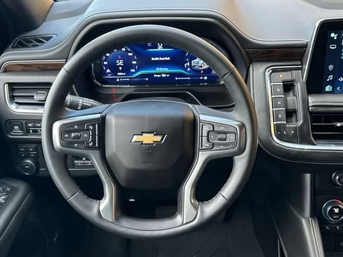 Used 2024 Chevrolet Tahoe Premier w/ Premium Package image 13