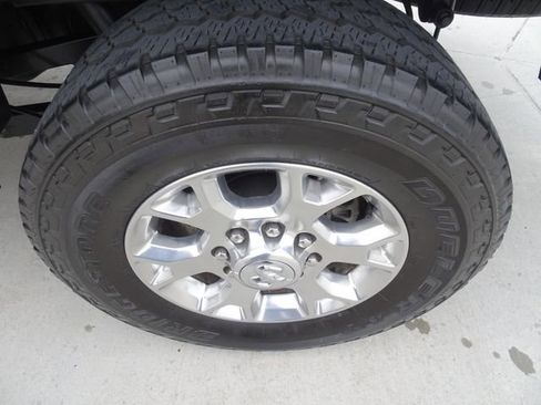 Used 2024 RAM 2500 Laramie w/ Safety Group AWD/4WD image 10