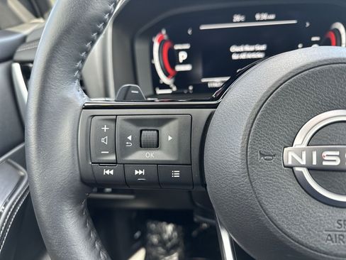 Used 2024 Nissan Rogue SL w/ SL Premium Package FWD image 30