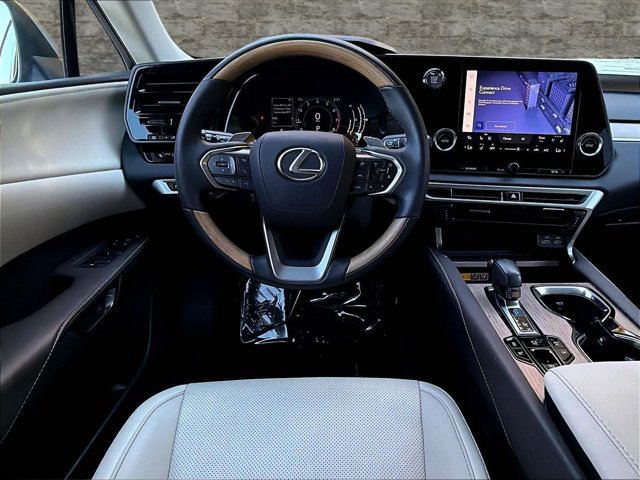 Used 2024 Lexus RX 350 Premium w/ Cold Area Package AWD/4WD image 10