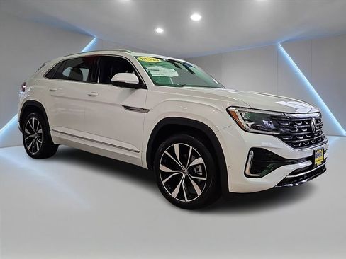 New 2026 Volkswagen Atlas Cross Sport SEL Premium R-Line image 3