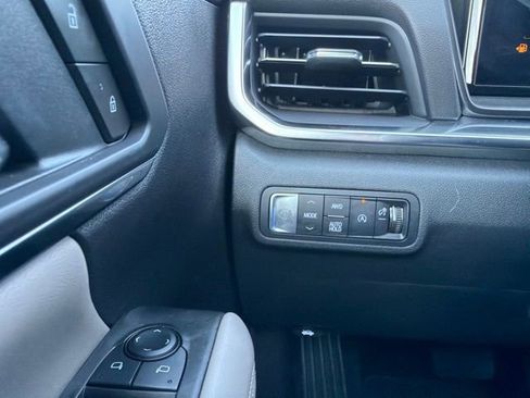 Used 2025 GMC Terrain Elevation AWD/4WD image 10