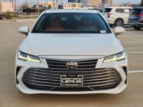Used 2022 Toyota Avalon Limited w/ Advanced Safety Package image 2