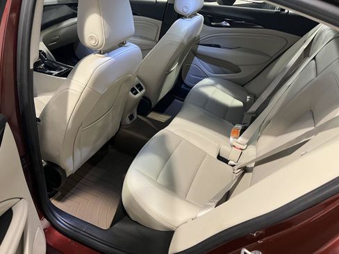 Used 2019 Buick Regal Essence w/ Driver Confidence Package I AWD/4WD image 30