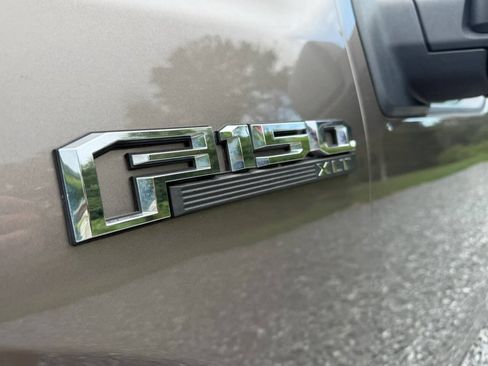 Used 2019 Ford F150 XLT w/ Equipment Group 302A Luxury AWD/4WD image 10