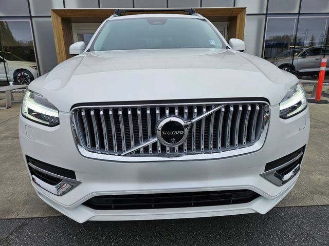 Used 2025 Volvo XC90 B6 Ultra w/ Protection Package Premier AWD/4WD image 2