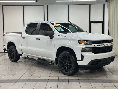 Used 2022 Chevrolet Silverado 1500 Custom w/ LPO, Blackout Package image 1