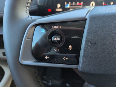 New 2026 Nissan Murano SV image 14