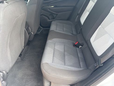 Used 2025 Chevrolet Trax LS image 31