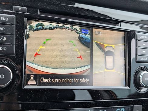 Used 2022 Nissan Rogue Sport SL w/ Premium Package image 14